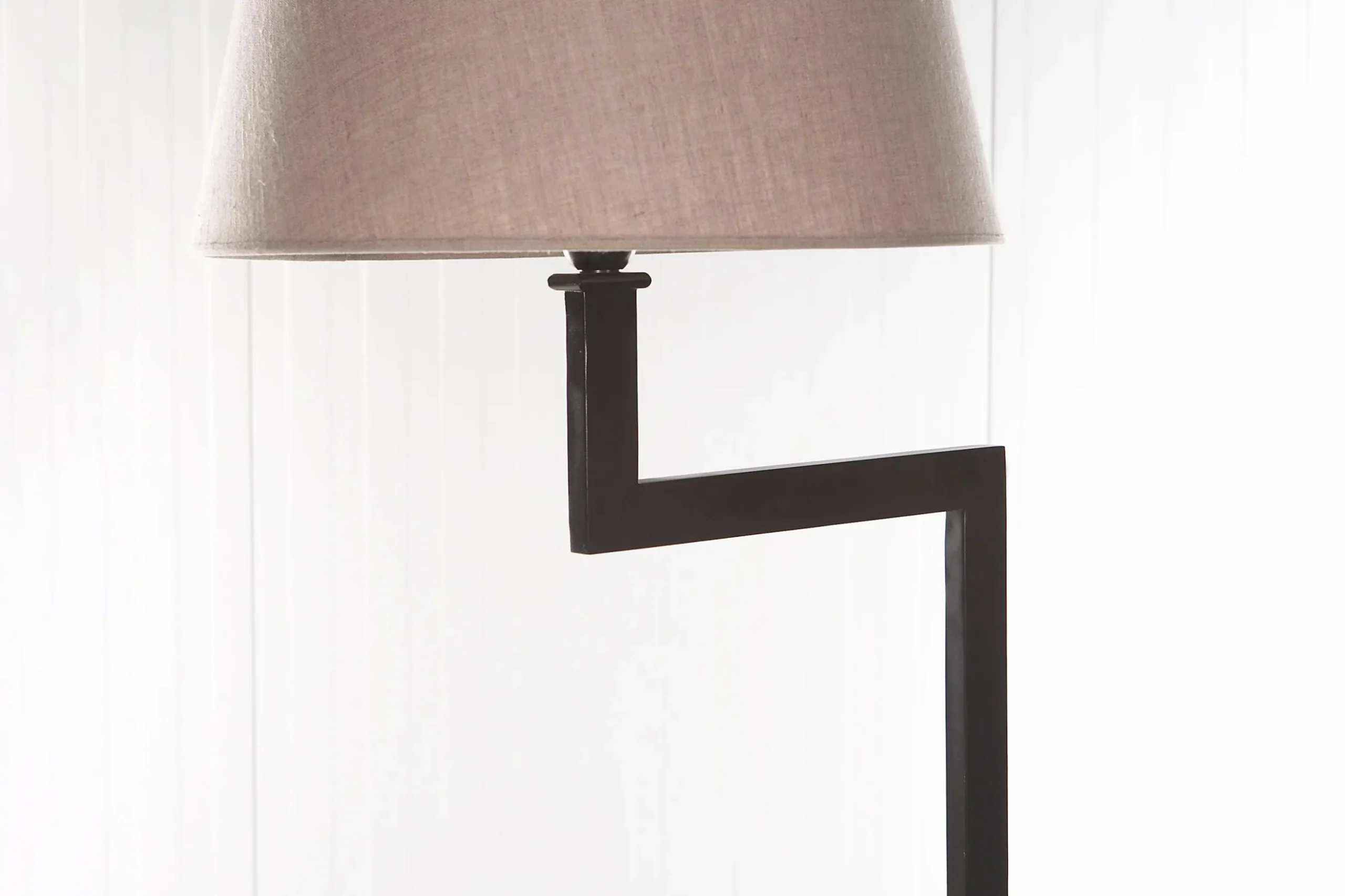 Martha, Staande Lamp, Bruin/Zwart, Messing