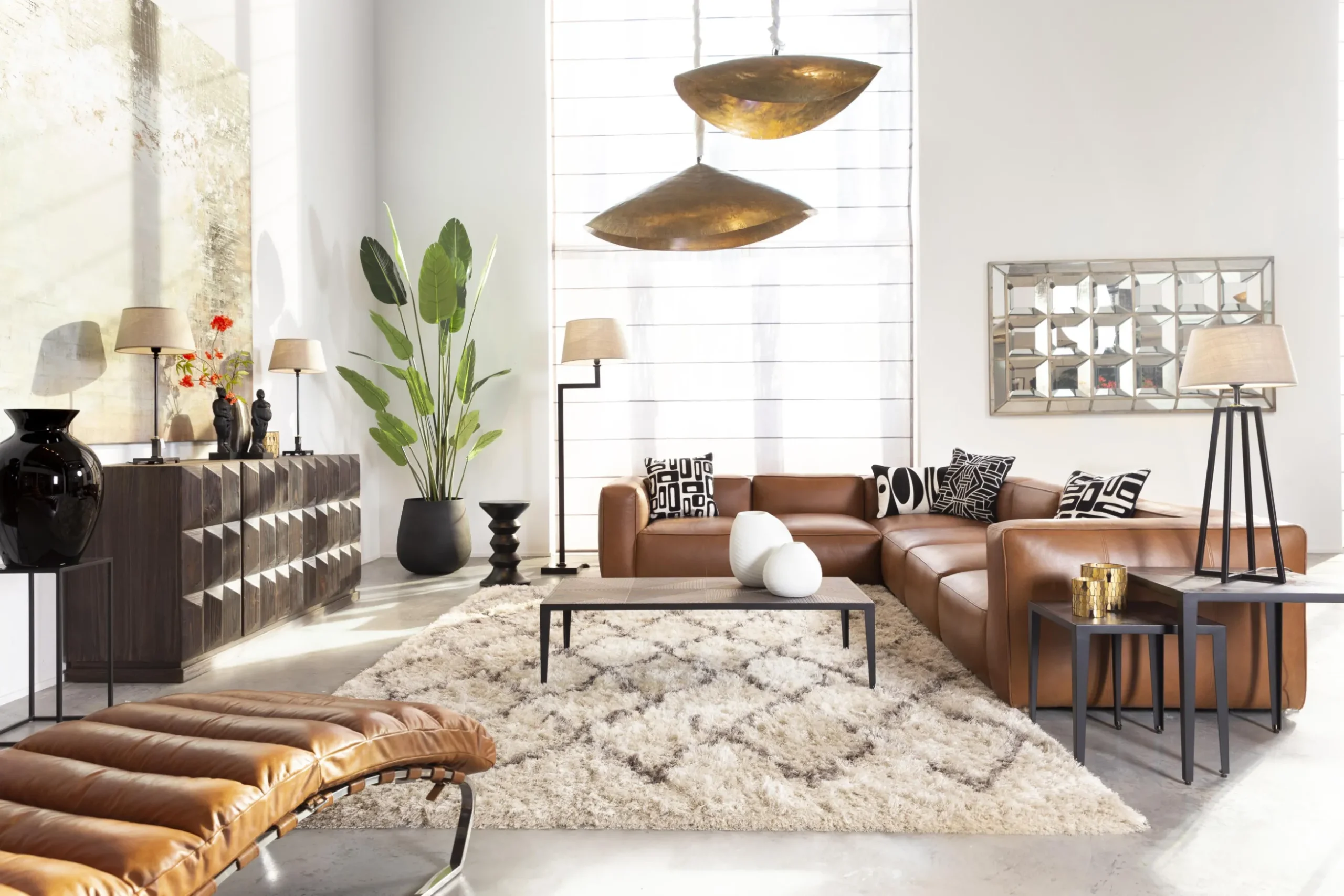 Matthews, Dressoir, 4 Deuren, Bruin